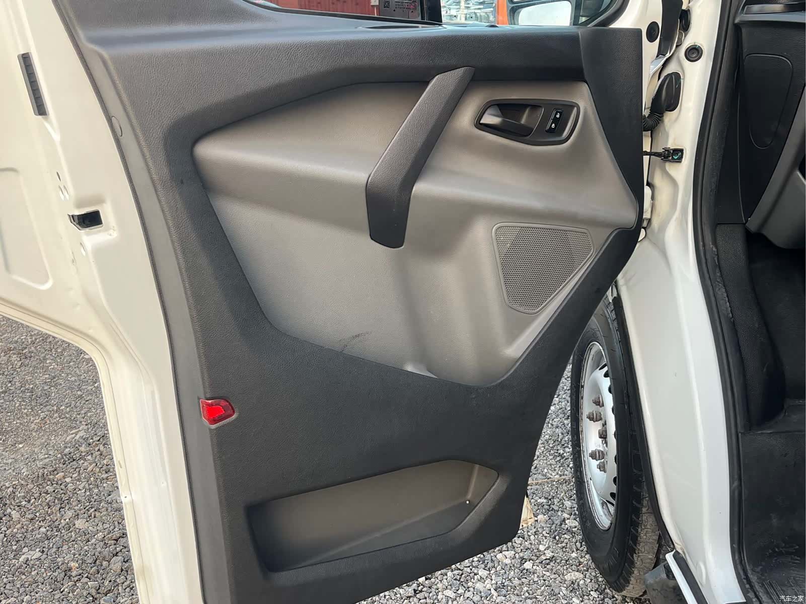 Ford 2.0TV, 2017 7