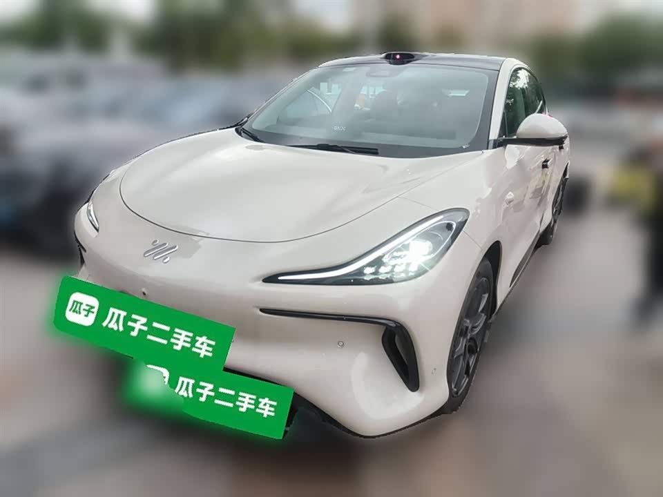 IM Motors Zhiji LS6 IM Motors Zhiji LS6