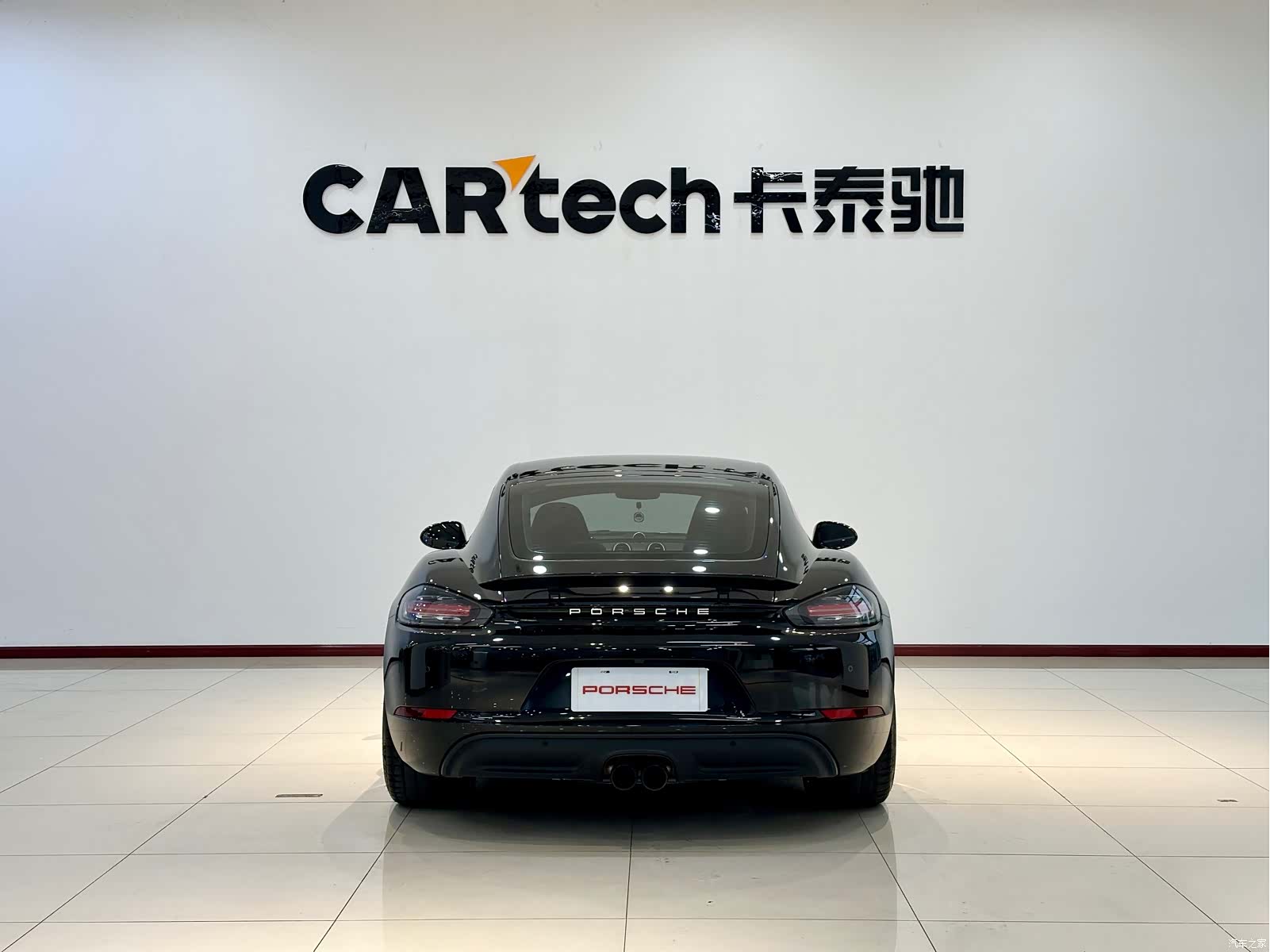 Porsche Cayman, 2024 3