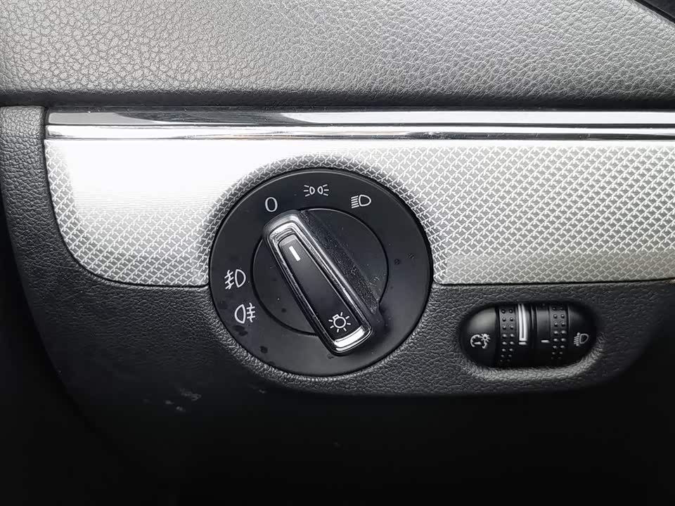 Volkswagen Sagitar Volkswagen Sagitar