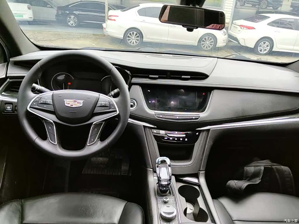 Cadillac XT5, 2019 10