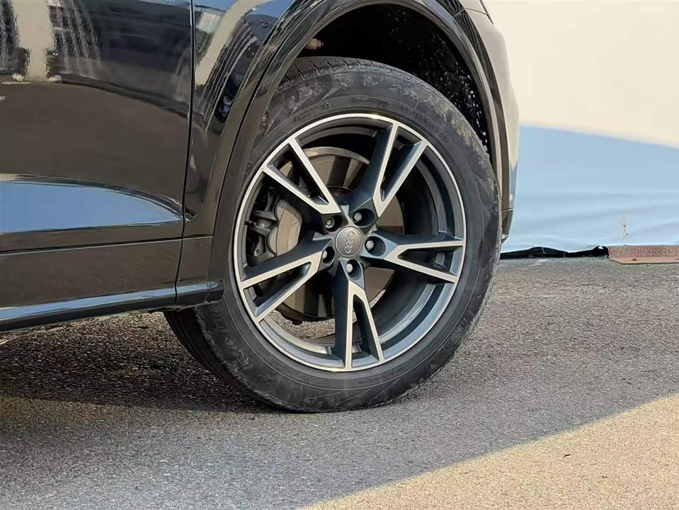 Audi Q5L Audi Q5L
