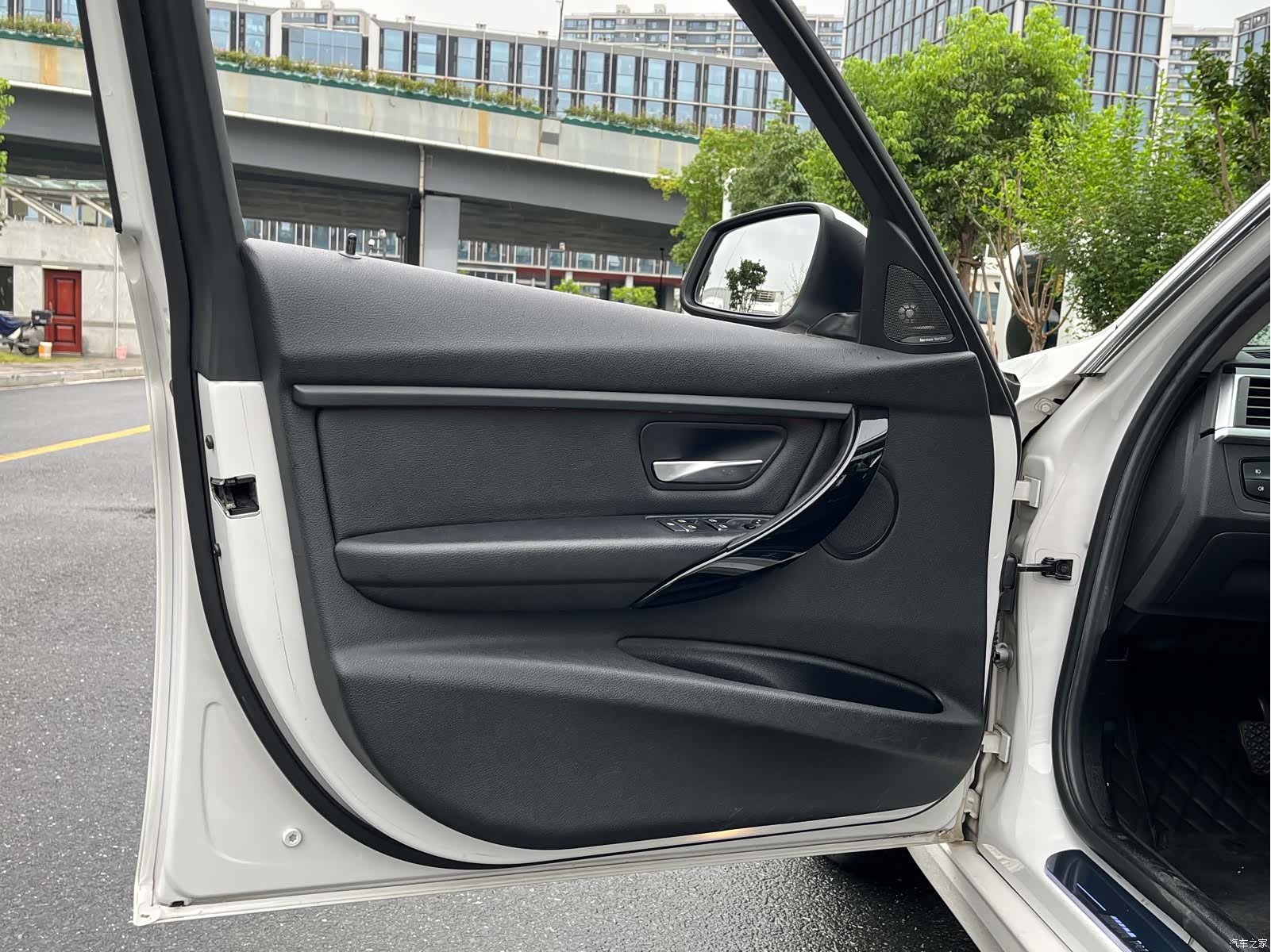 BMW 3 Series, 2016 13