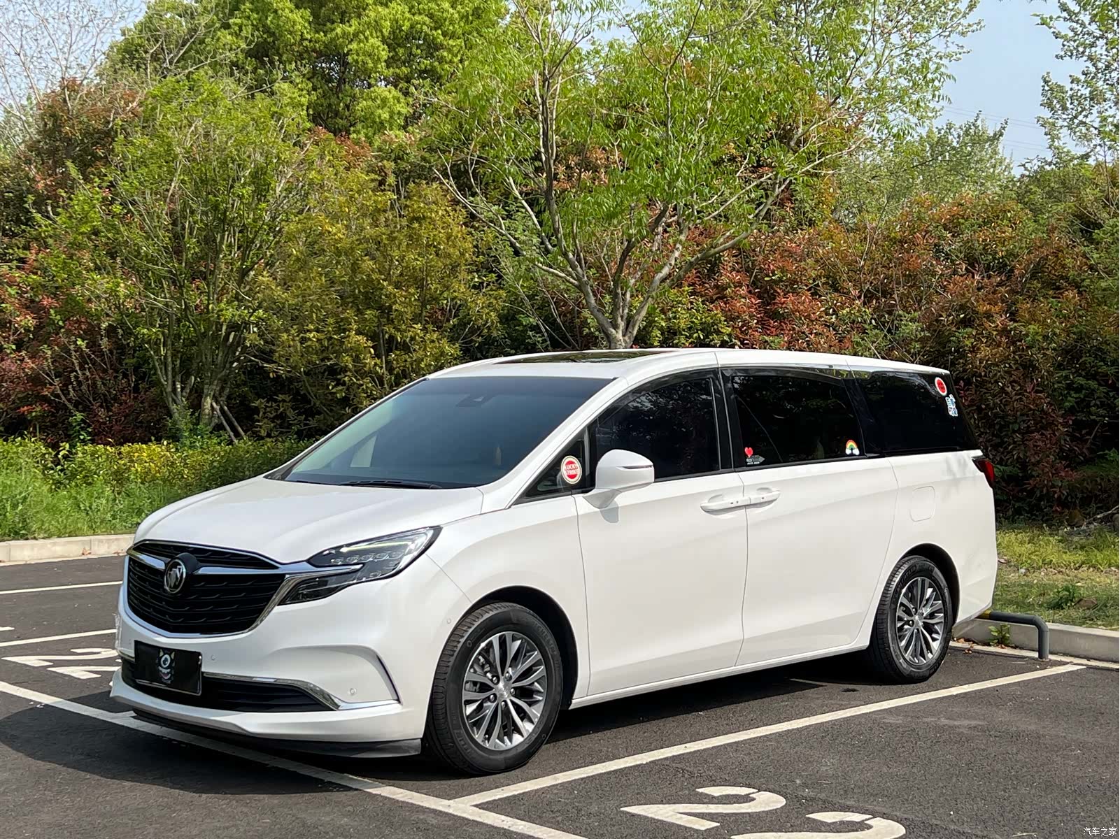 Buick GL8, 2022 1