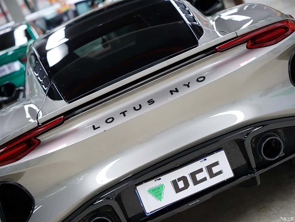 Lotus EMIRA, 2024 9