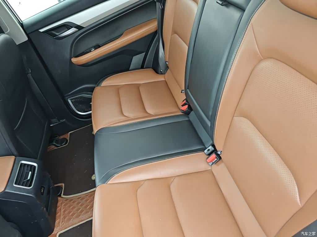 Geely X6, 2020 17