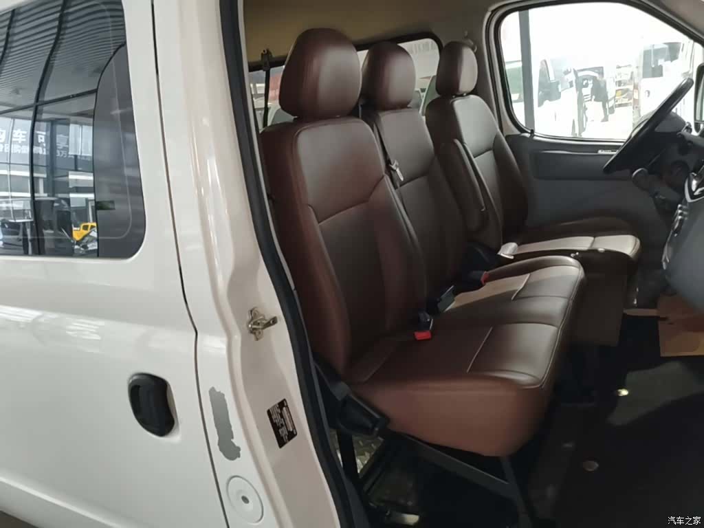 Maxus V80, 2022 25