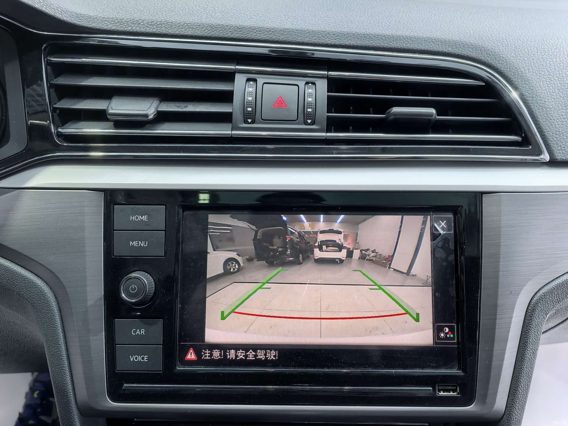 Volkswagen Lamando, 2020 10