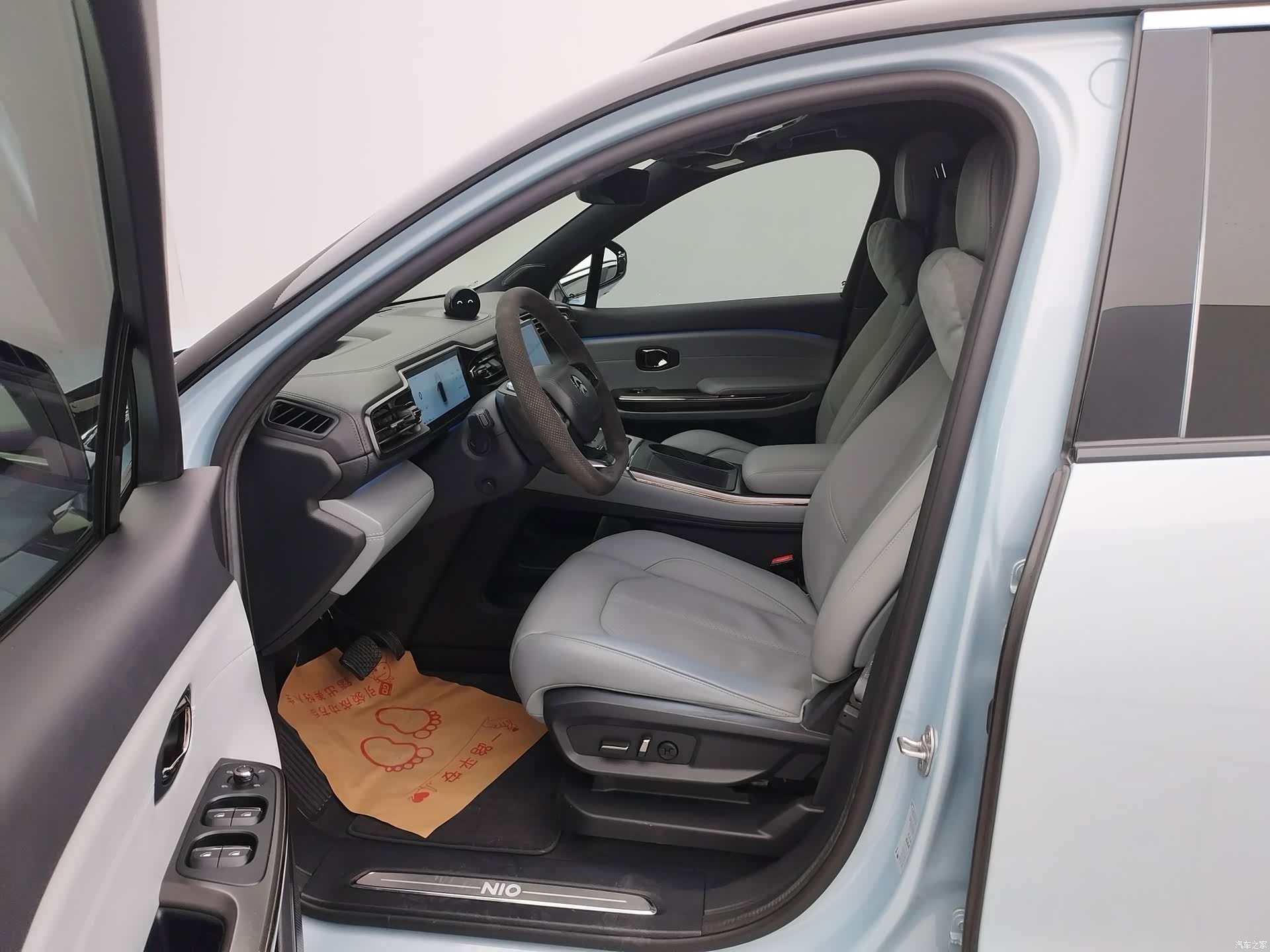 NIO ES6, 2022 11