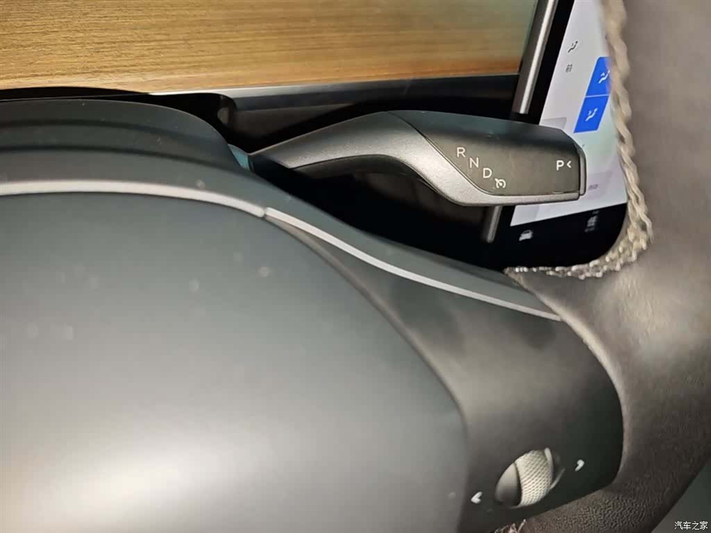 Tesla Model Y, 2022 14
