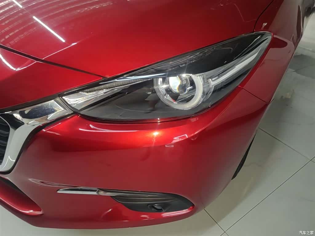 Mazda Mazda3, 2018 24