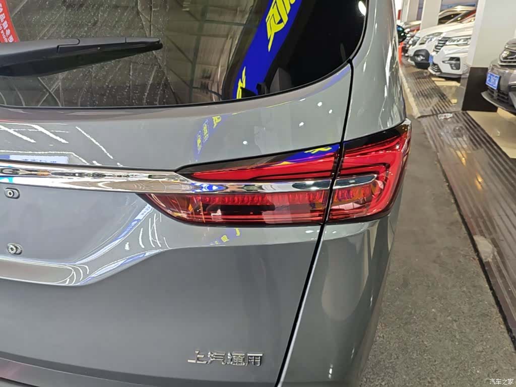 Buick GL8, 2022 8