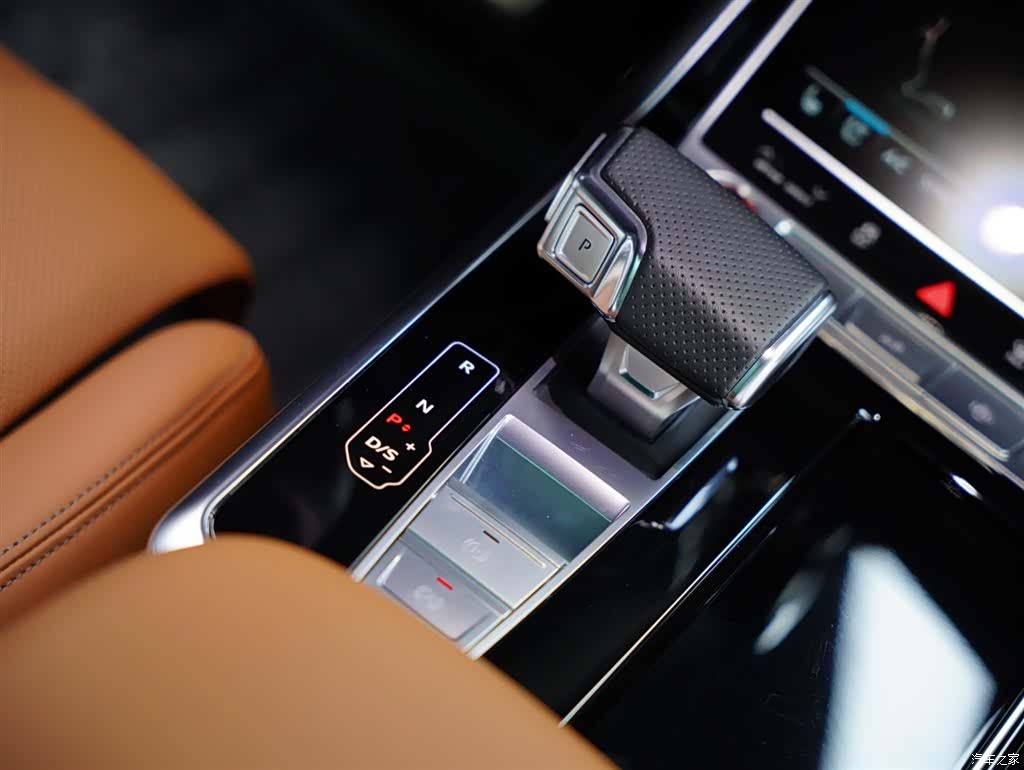 Audi Q8, 2023 51