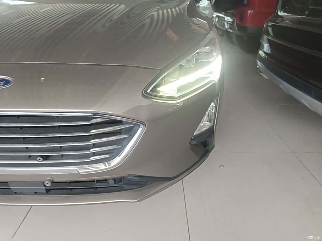 Ford Focus, 2019 24
