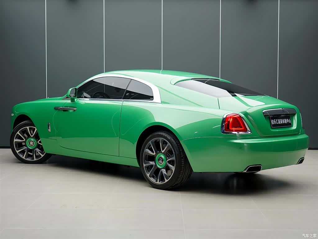 Rolls-Royce Wraith, 2024 4