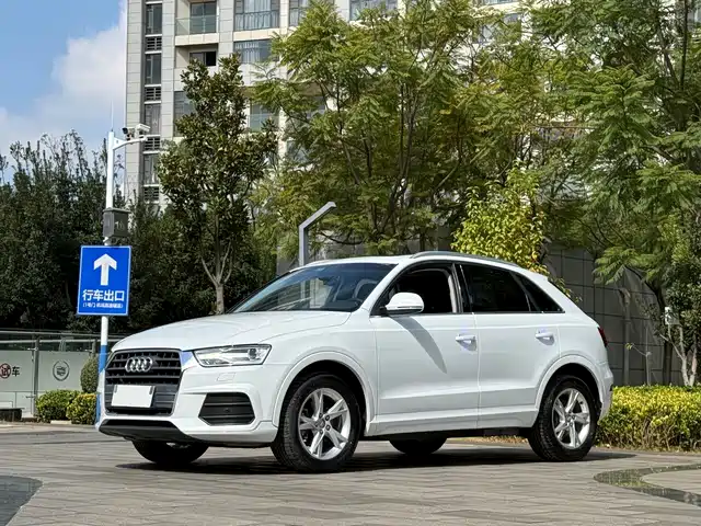 Audi Q3 2017 — купить из Китая под заказ