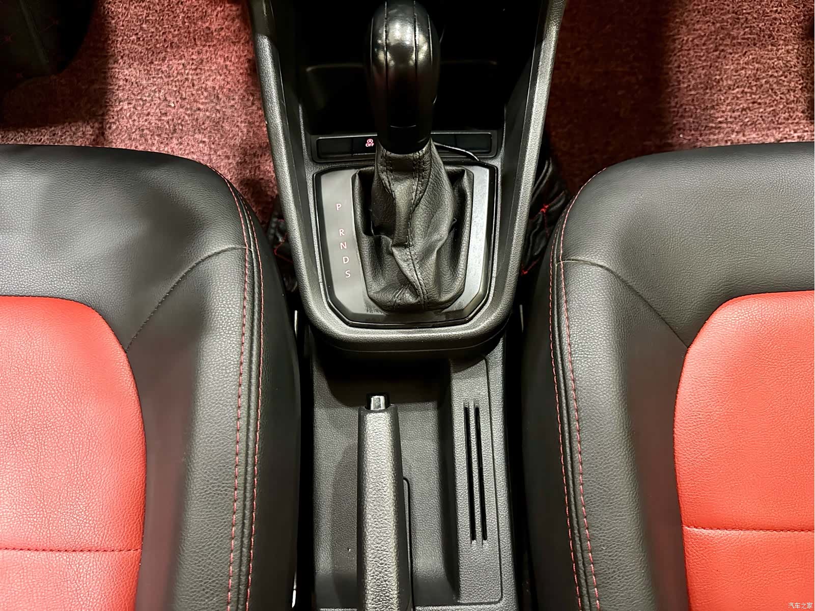 Volkswagen Santana, 2018 16