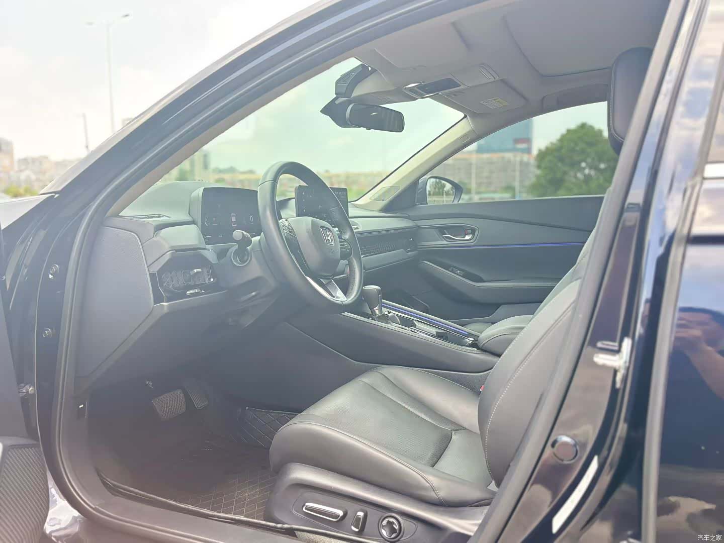 Honda Accord, 2025 4