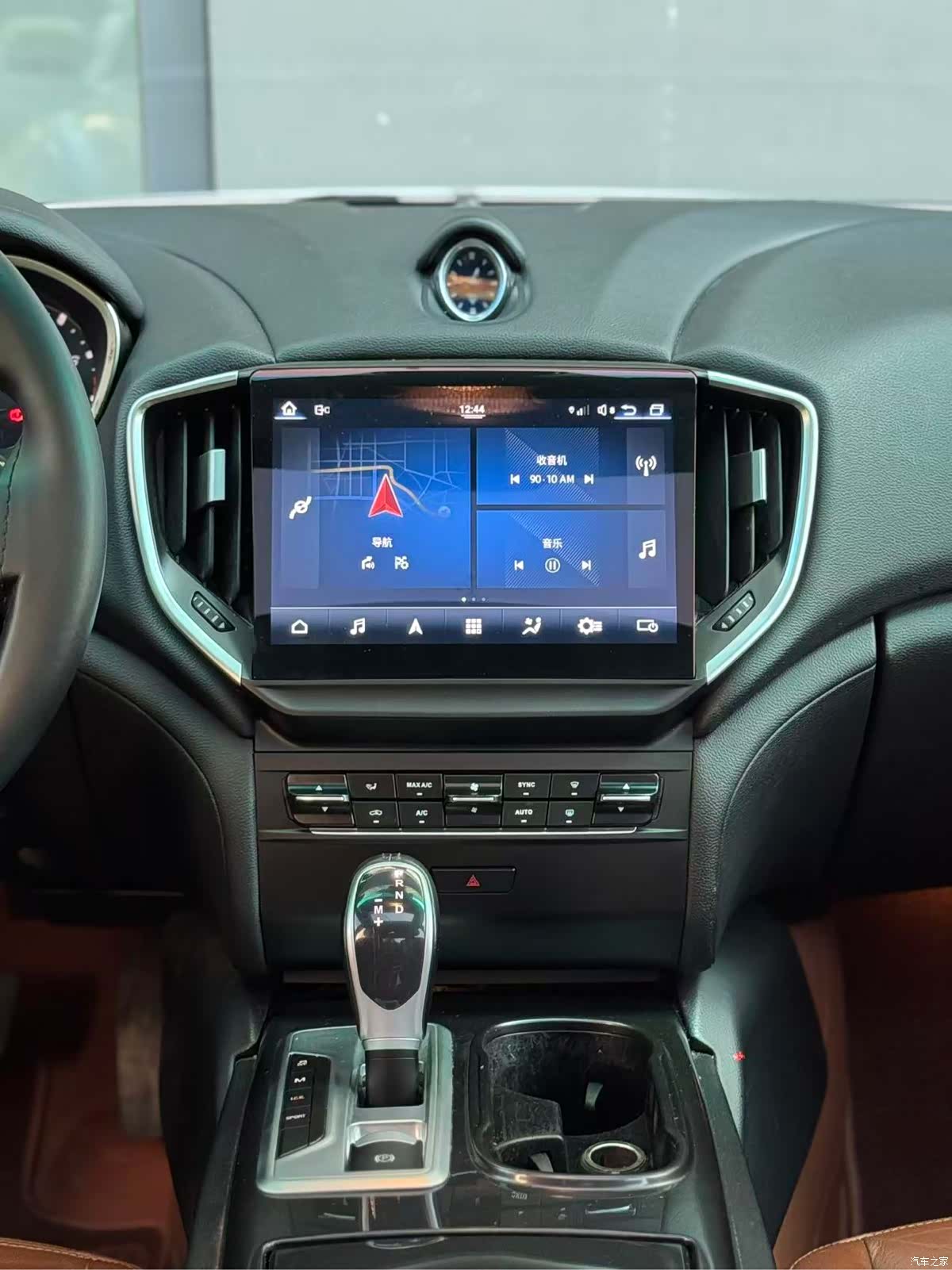 Maserati Ghibli, 2016 9