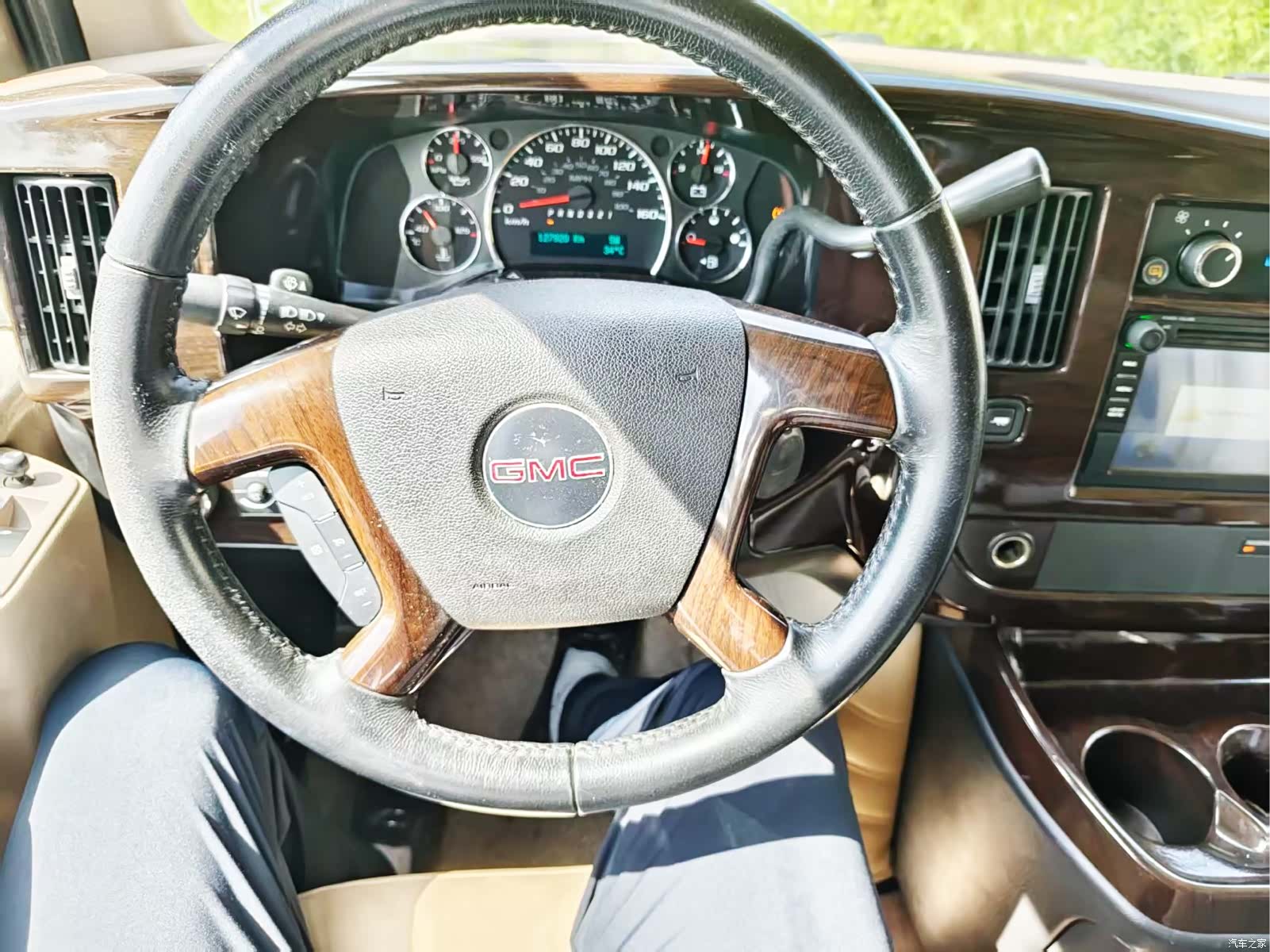 GMC SAVANA, 2011 8