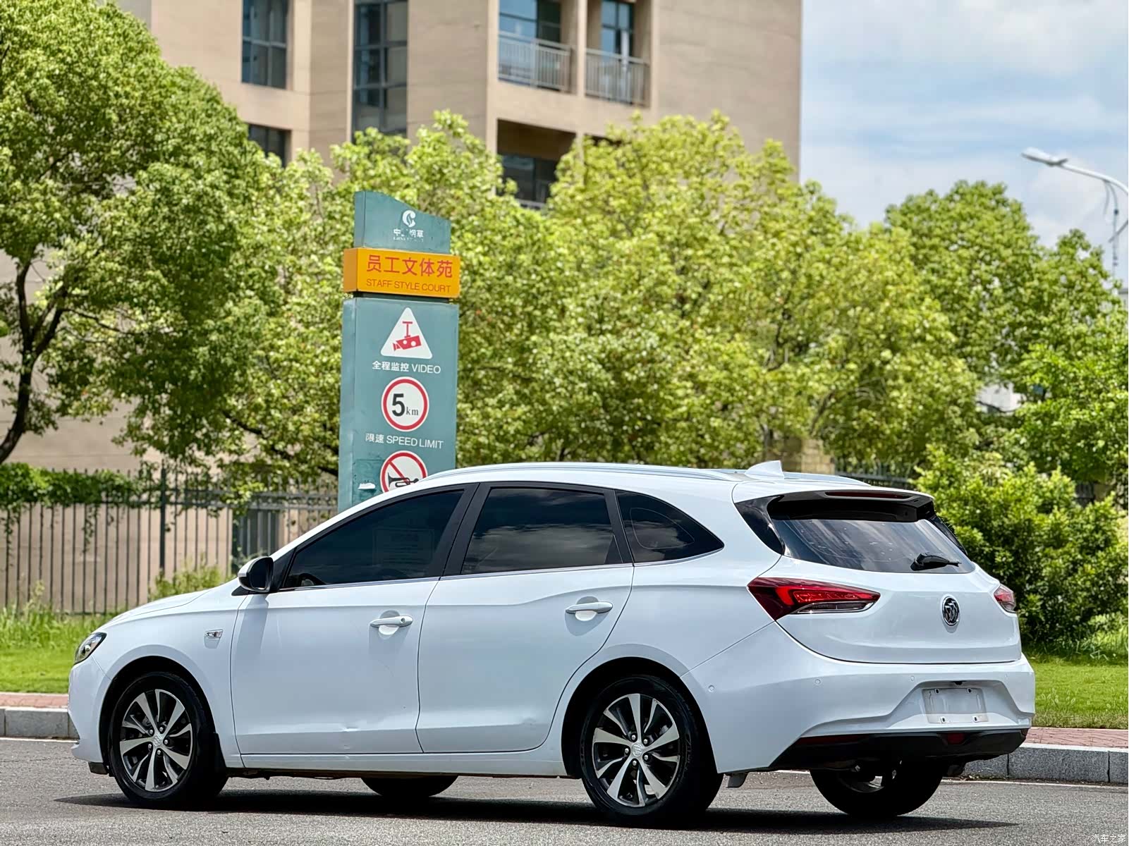 Buick V, 2019 7