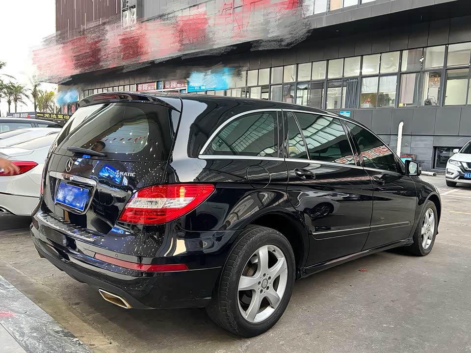 Mercedes-Benz R-class