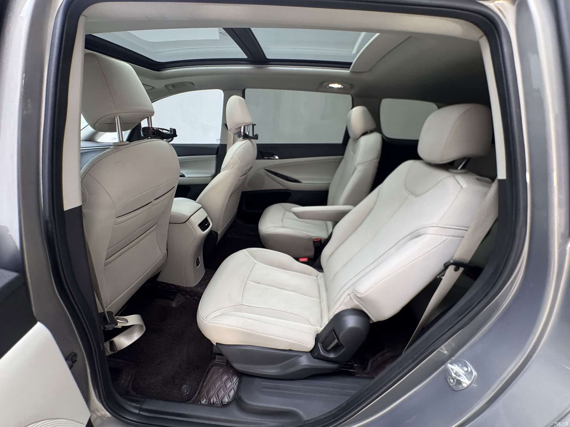Buick GL6, 2019 18