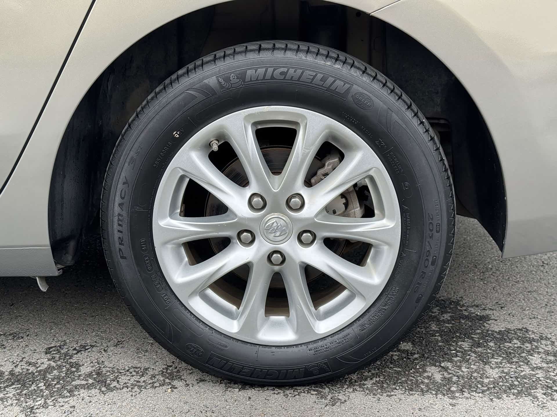 Buick GL6, 2019 19