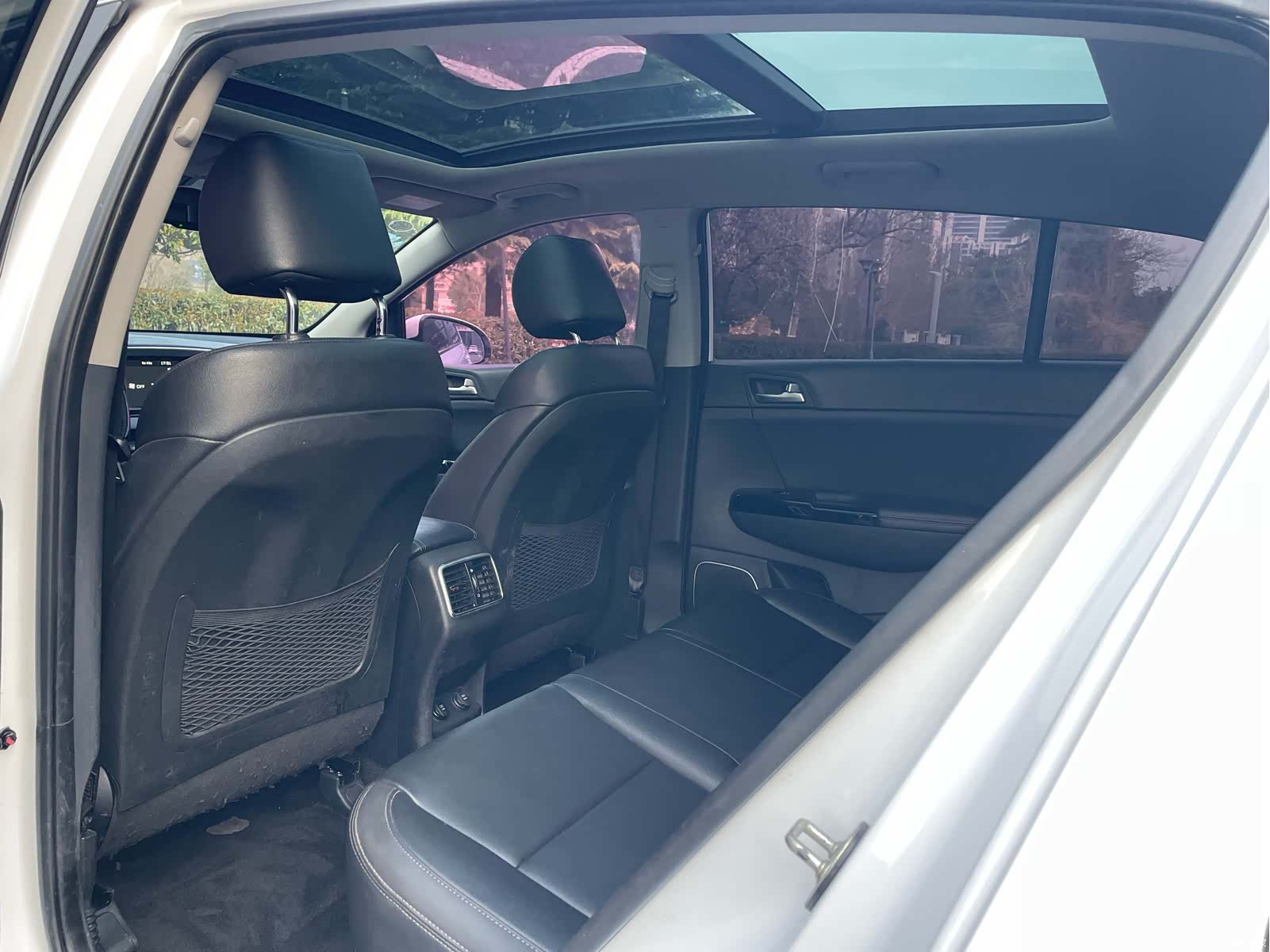 Kia KX5, 2016 11