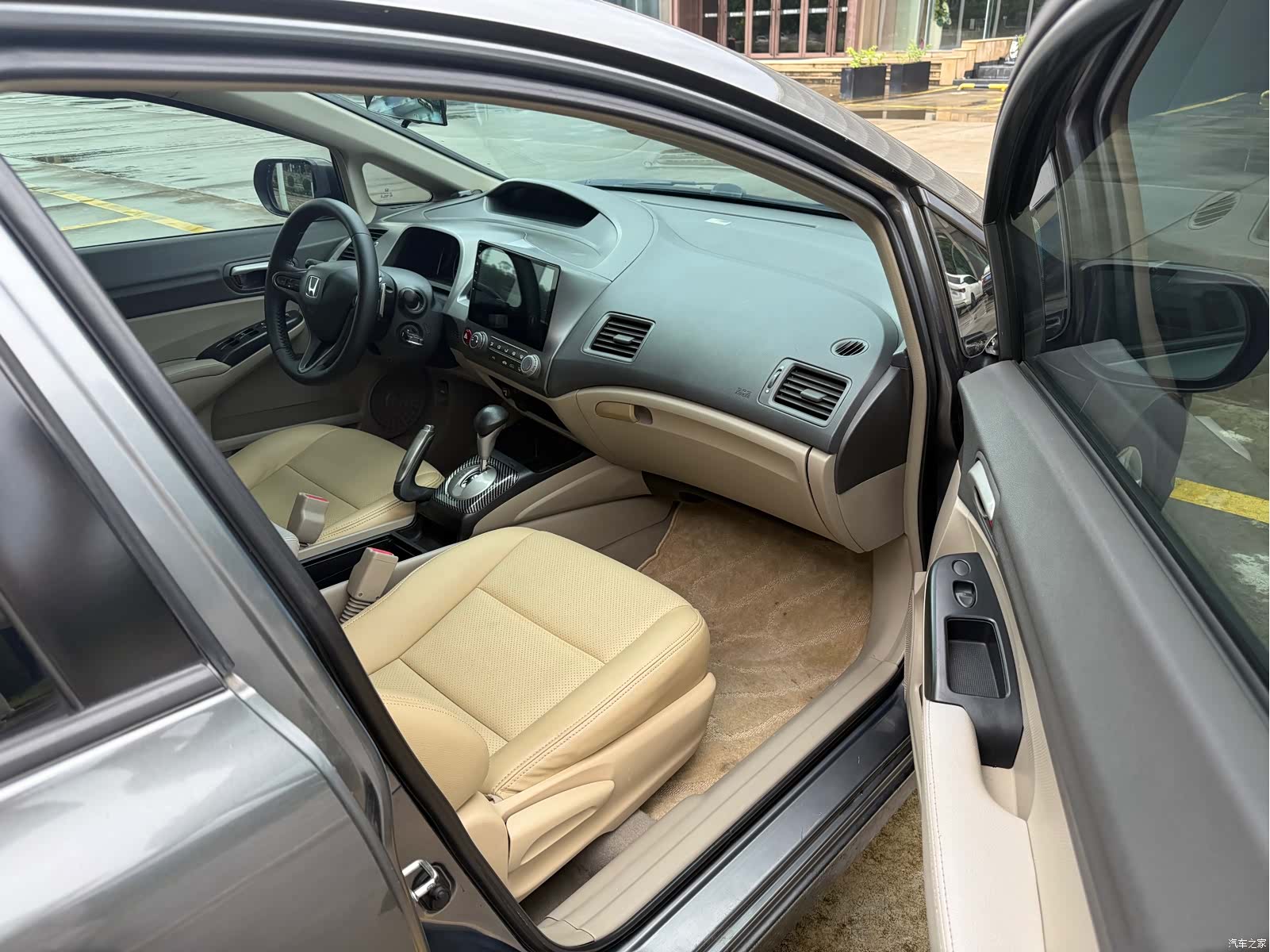 Honda Civic, 2011 14