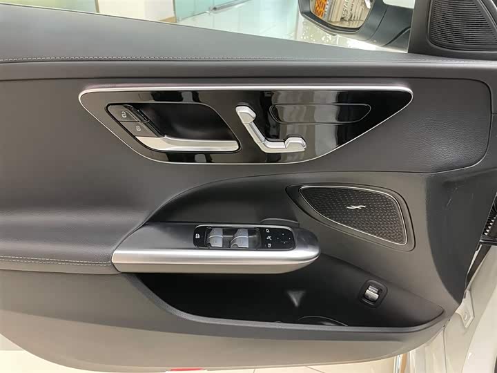 Mercedes-Benz C-Class, 2024 года фото 9