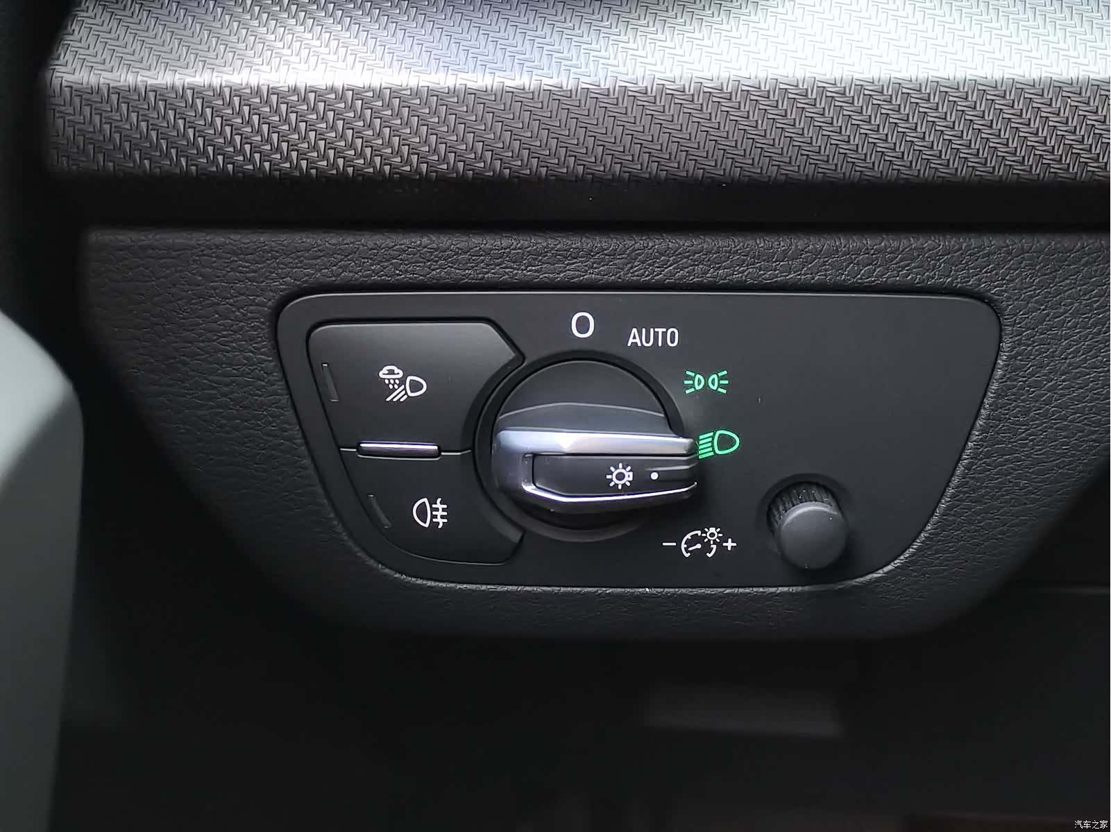 Audi Q5L, 2022 12