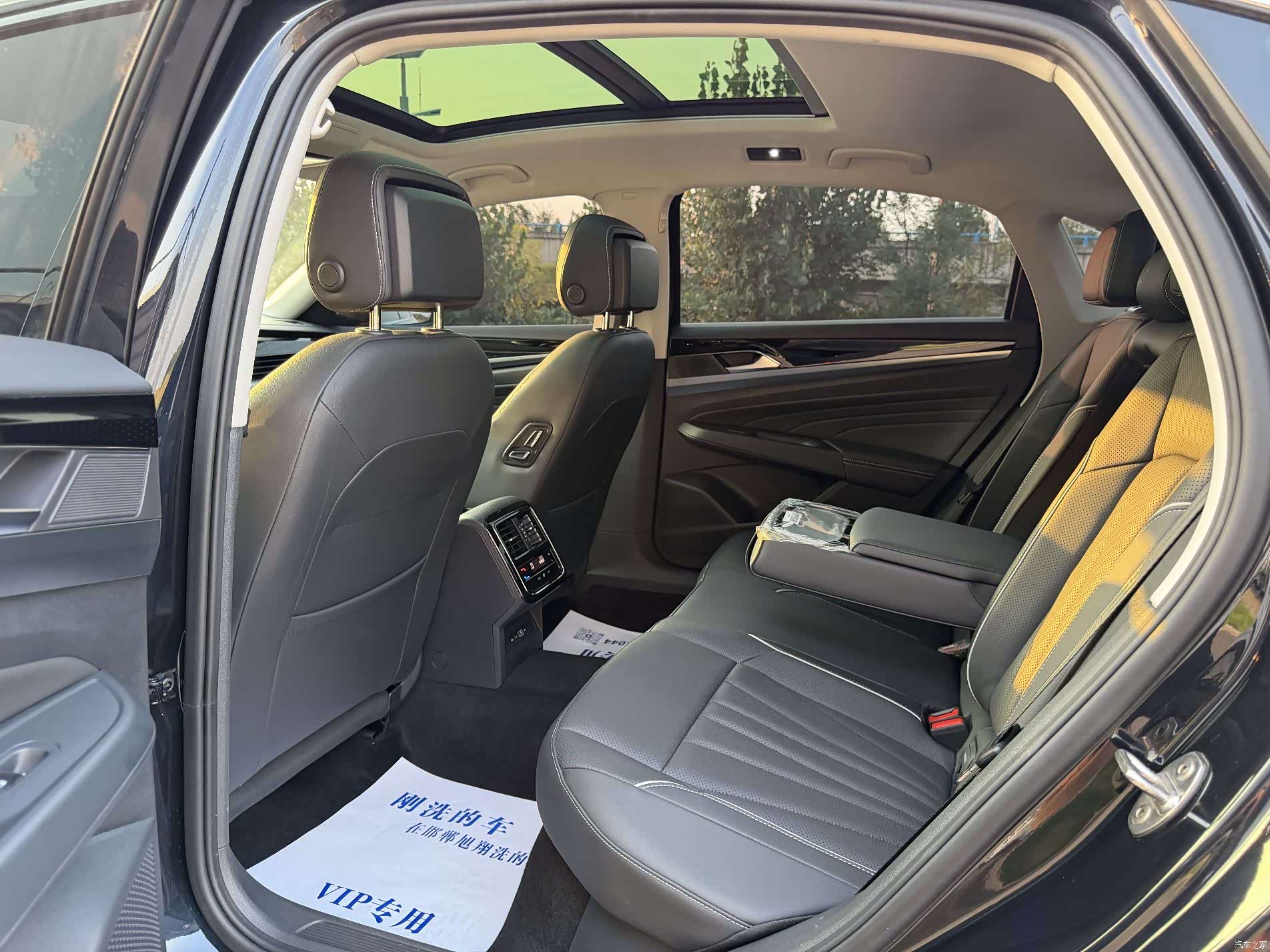 Volkswagen Passat, 2023 8