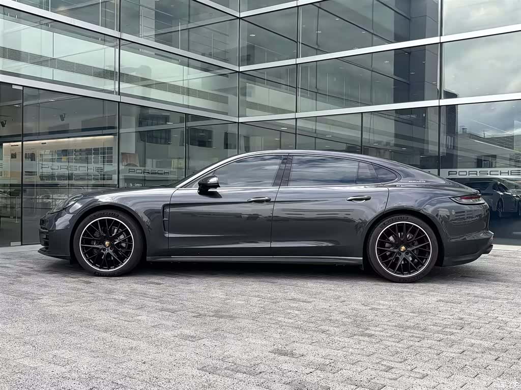 Porsche Panamera, 2024 4