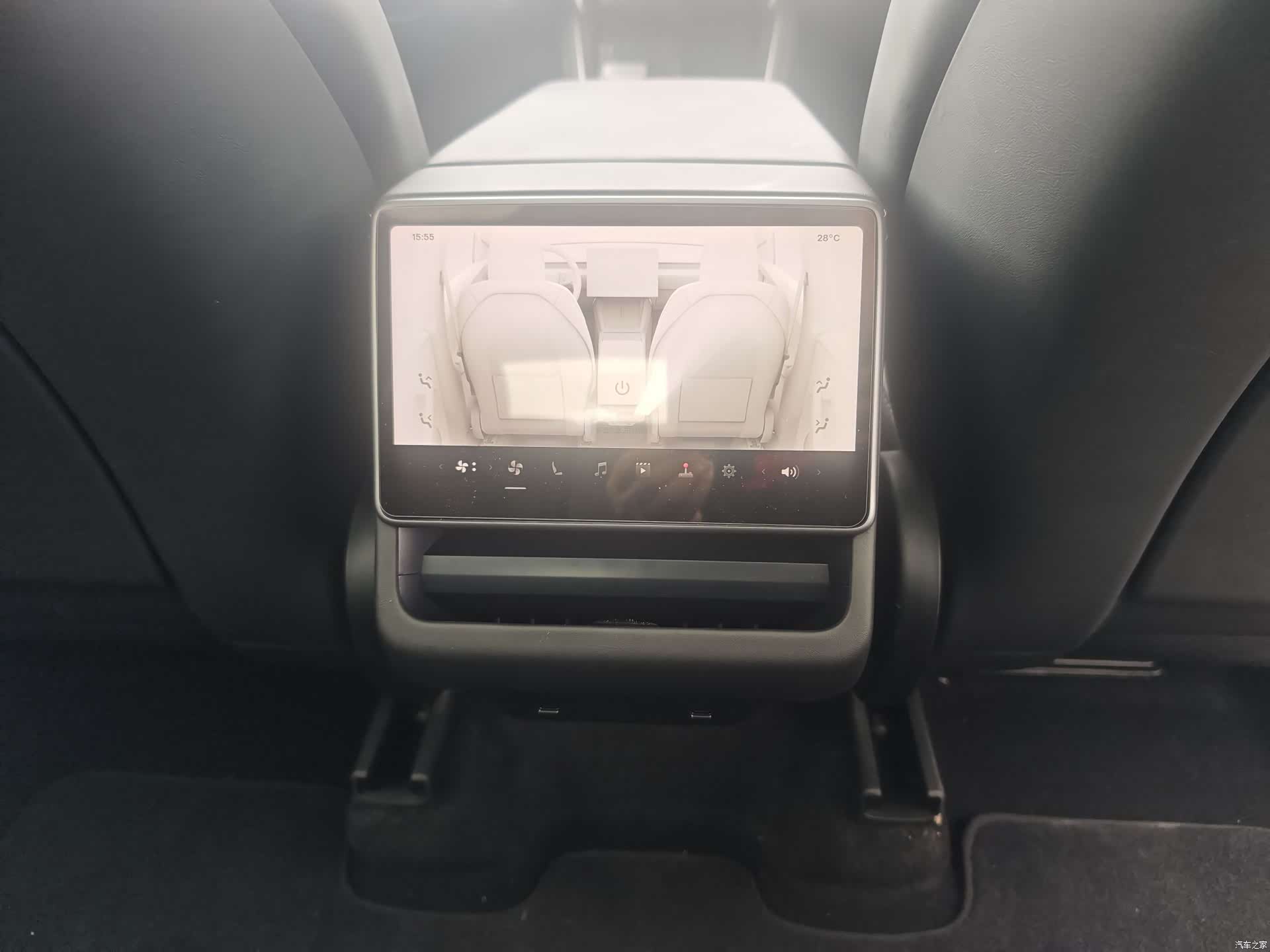 Tesla Model Y, 2025 15