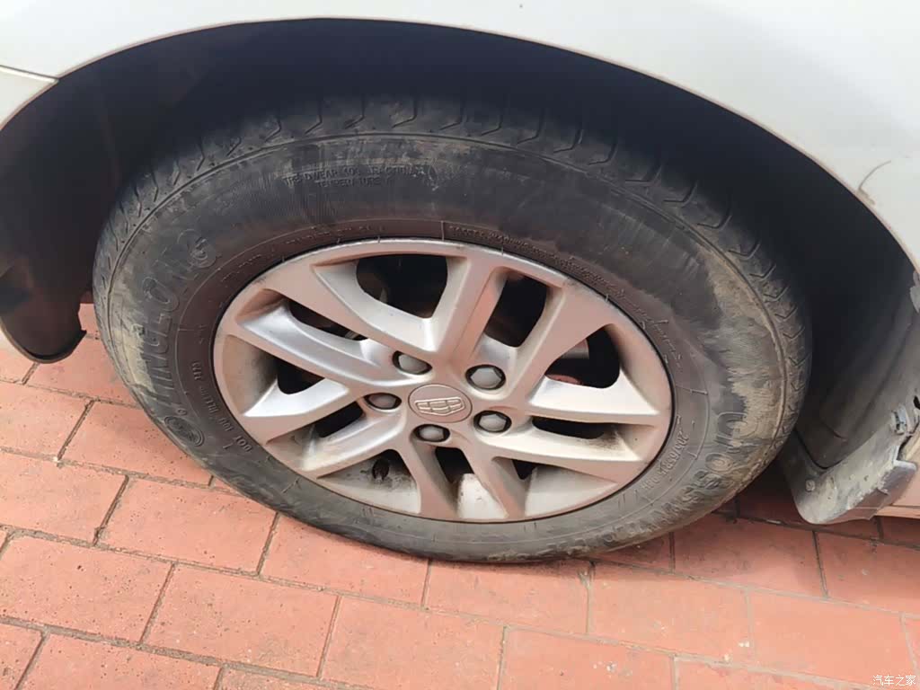 Geely Emgrand, 2016 23
