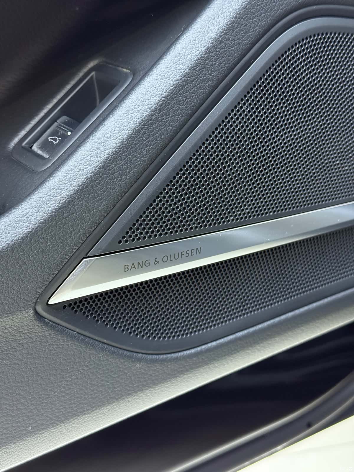 Audi A8L, 2023 9
