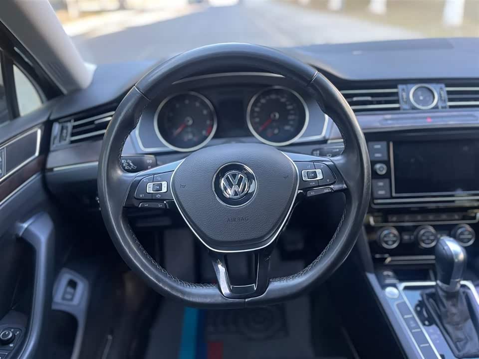 Volkswagen Magotan