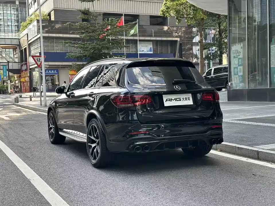 Mercedes-Benz GLC AMG