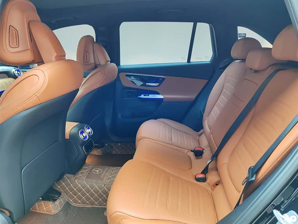 Mercedes-Benz GLC, 2023 10