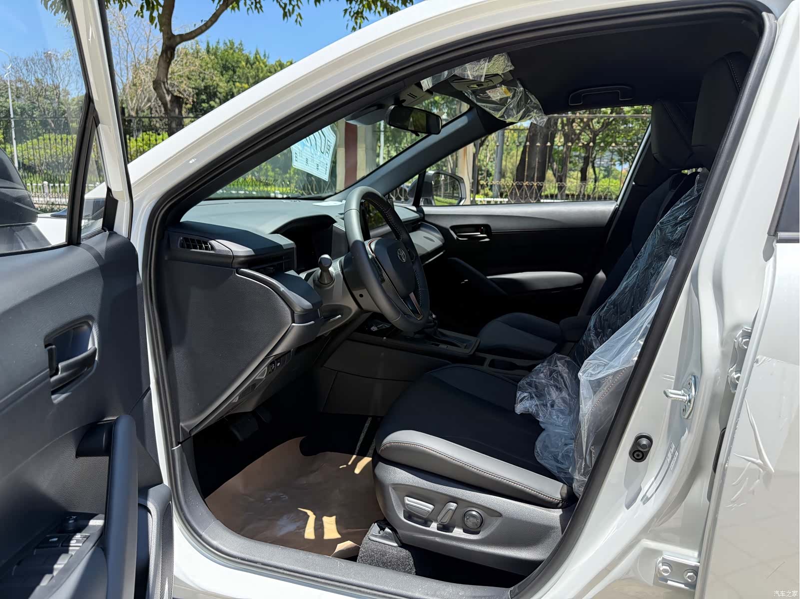 Toyota Frontlander, 2026 10