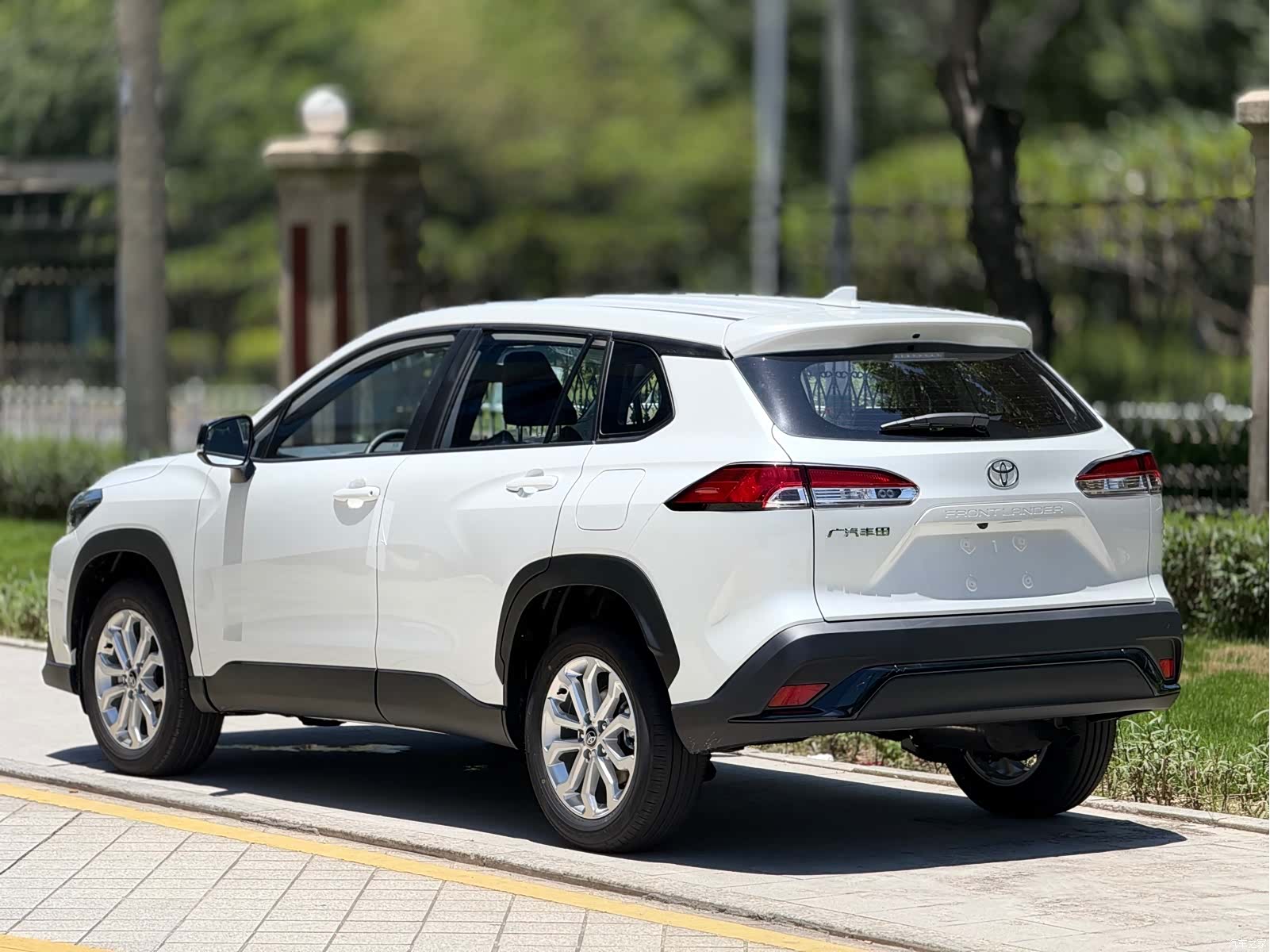 Toyota Frontlander, 2026 6