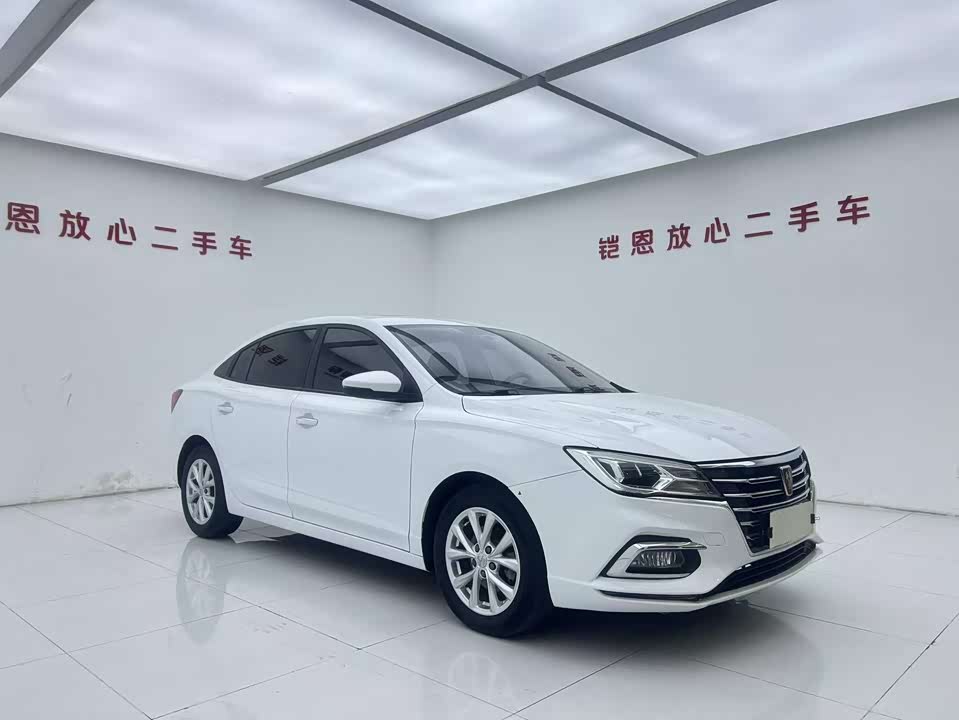 Roewe i5