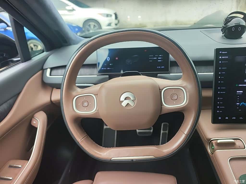 NIO ES8, 2023 11