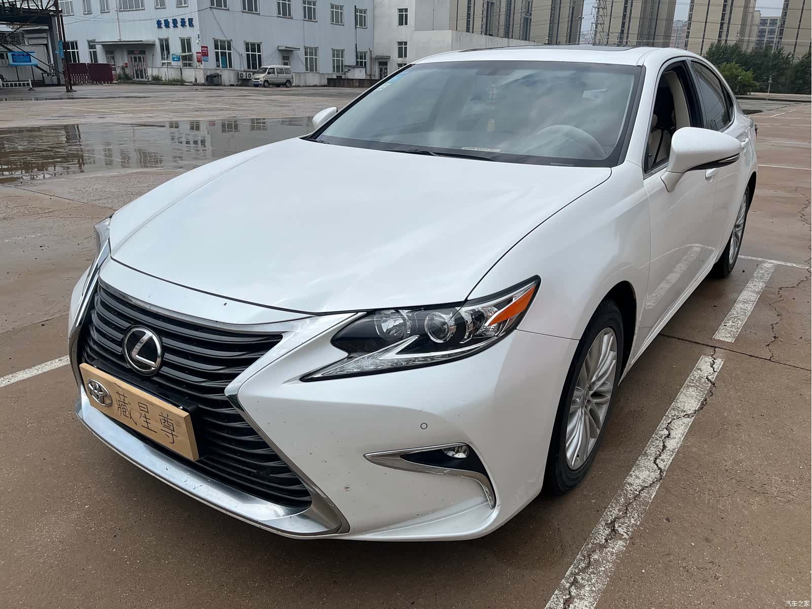 Lexus ES, 2016 все фото