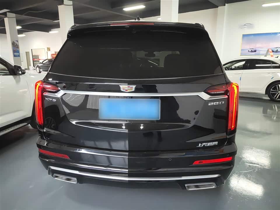 Cadillac XT6
