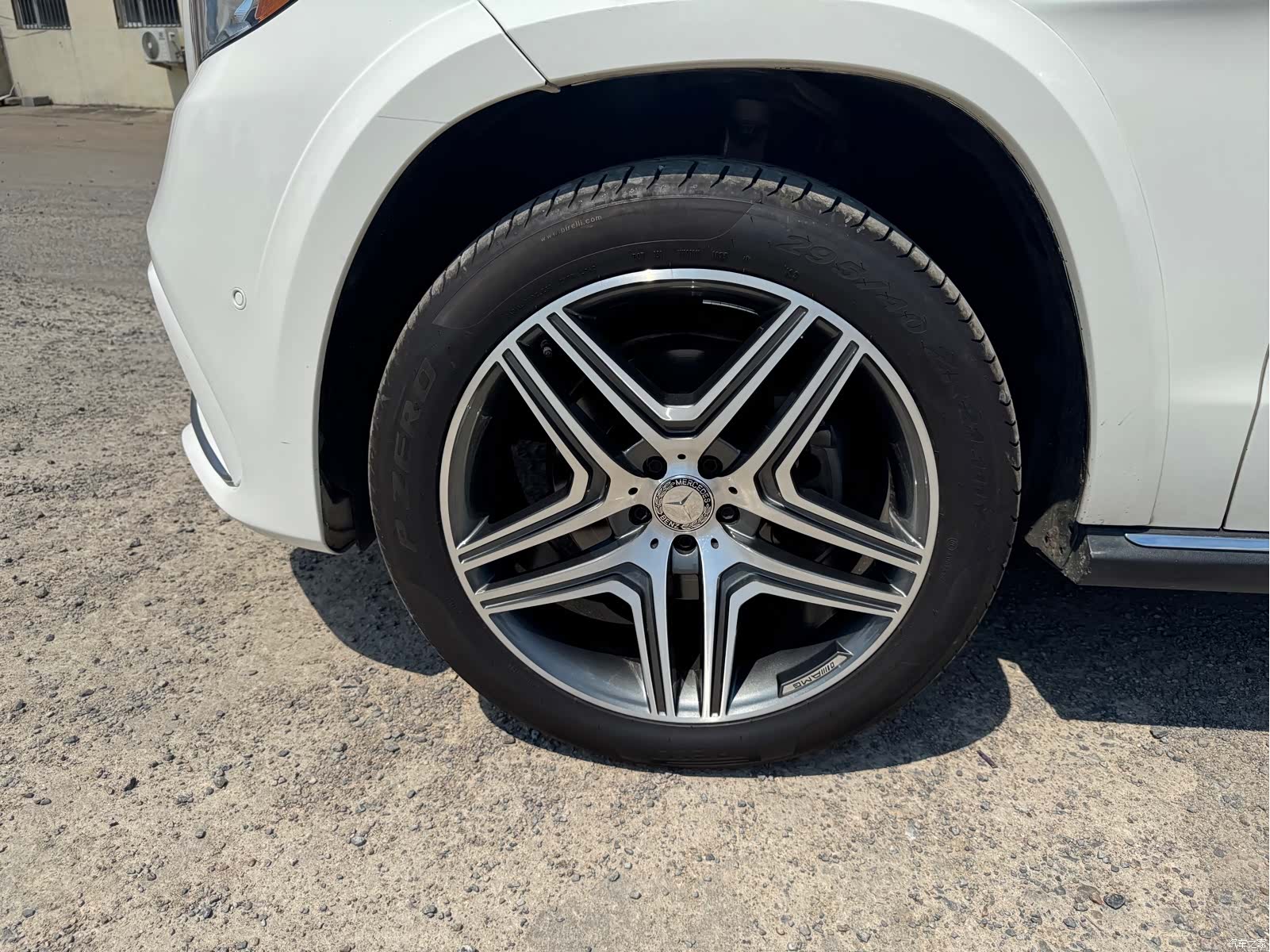Mercedes-Benz GLS, 2017 19