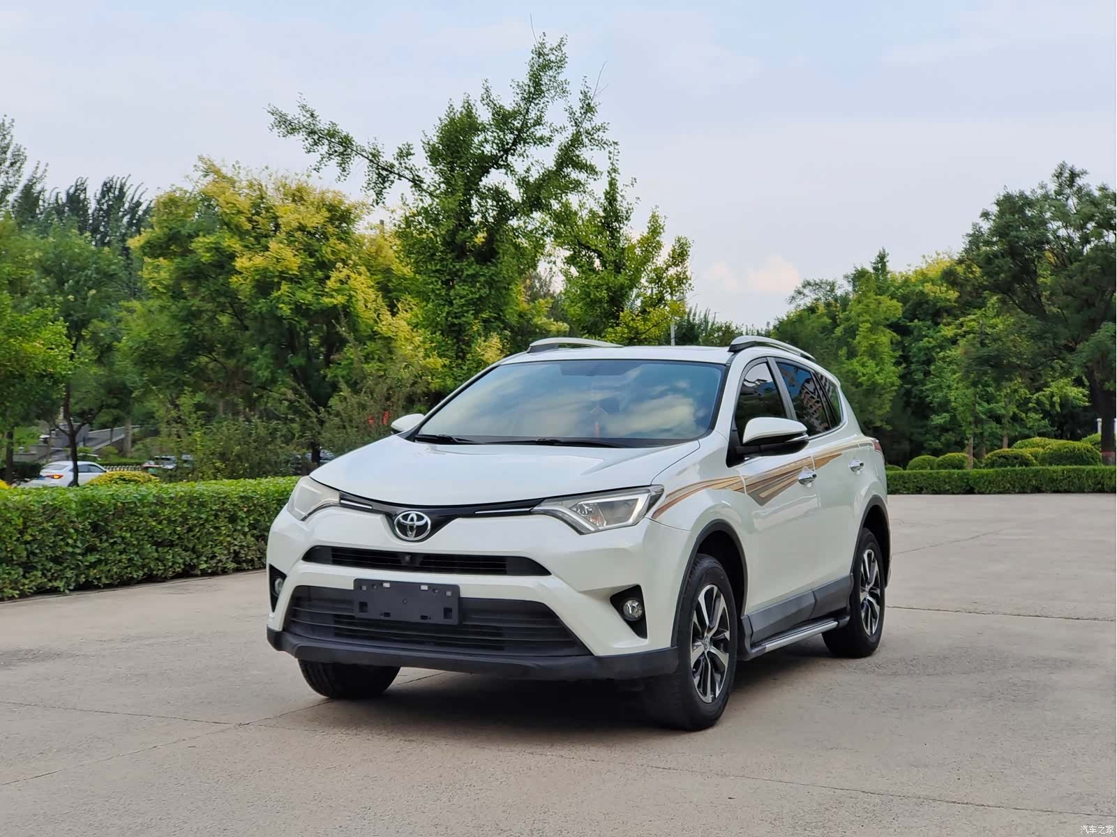 Toyota RAV4, 2017 1