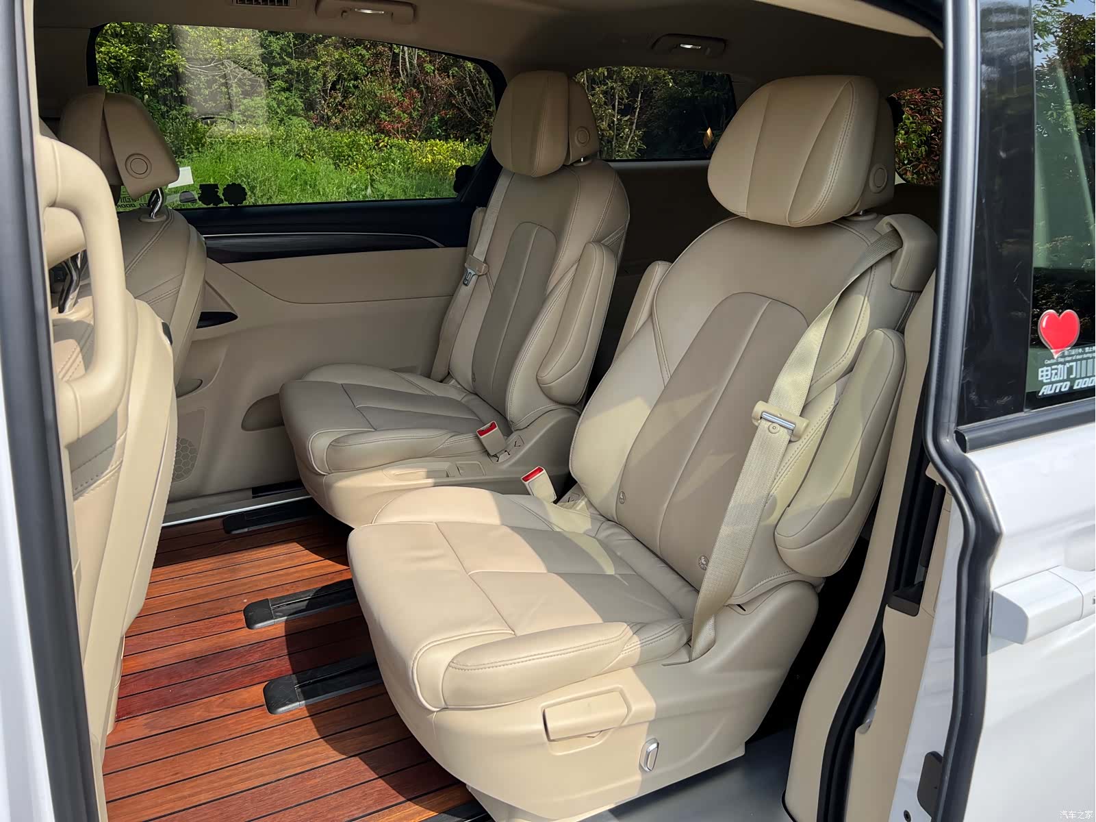 Buick GL8, 2022 4