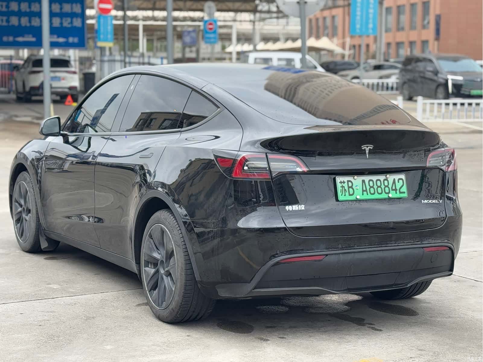 Tesla Model Y, 2021 8